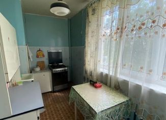 Продажа 2-ком. квартиры, 49.8 м2, Кириши, улица Нефтехимиков, 19
