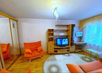 2-комнатная квартира на продажу, 45 м2, Мурманск, Кольский проспект, 107
