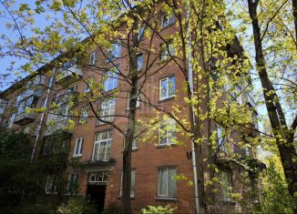 Продаю 1-комнатную квартиру, 32.2 м2, Санкт-Петербург, проспект Раевского, 6, метро Площадь Мужества