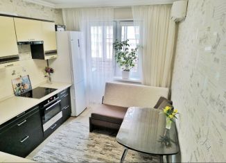Продаю 1-комнатную квартиру, 38.3 м2, Краснодар, улица Петра Метальникова, 5к1, ЖК Времена года