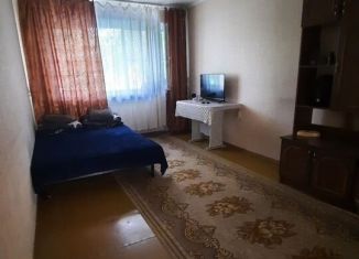 Продаю 3-комнатную квартиру, 58 м2, Коркино, улица Карла Маркса, 12