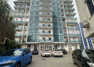 Продам трехкомнатную квартиру, 54 м2, Сочи, Альпийская улица, 27, микрорайон Завокзальный