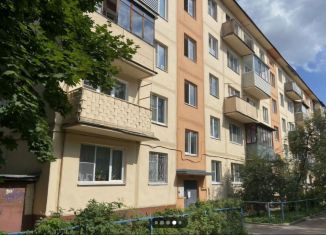 Продаю 1-ком. квартиру, 32 м2, Серпухов, улица Горького, 6В