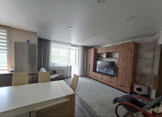 Продаю 4-комнатную квартиру, 73.1 м2, Новоалтайск, 8-й микрорайон, 1/2