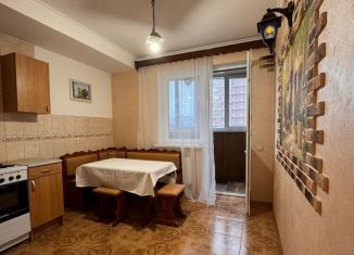 Сдаю 1-ком. квартиру, 50 м2, Краснодар, улица Тюляева, 4/1