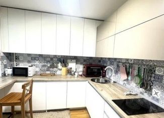 Сдается в аренду 1-ком. квартира, 35 м2, Краснодар, улица имени 40-летия Победы, 10