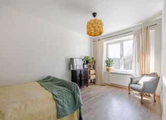 Продаю 2-комнатную квартиру, 44.3 м2, Санкт-Петербург, метро Комендантский проспект, Рябиновая улица, 16