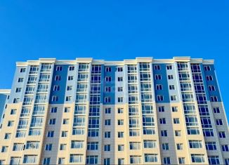 Продаю 1-комнатную квартиру, 45 м2, Махачкала, улица Времена Года, 1, ЖК Времена Года