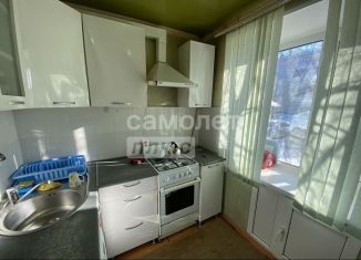 Продажа трехкомнатной квартиры, 57 м2, Серов, улица Ленина, 244