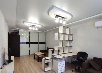Продается 2-ком. квартира, 63.7 м2, Краснодар, улица им. Байбакова Н.К., 21, микрорайон ЗИП