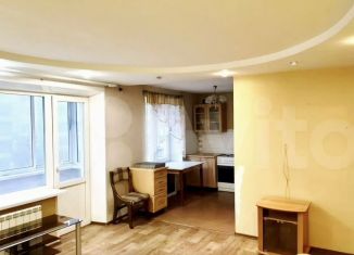 Продается двухкомнатная квартира, 57 м2, Краснотурьинск, улица Рюмина, 20