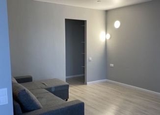 Сдача в аренду однокомнатной квартиры, 45 м2, Тобольск, 7-й микрорайон, 48Б