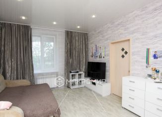 Продается 3-комнатная квартира, 74.3 м2, Челябинск, улица Сталеваров, 37