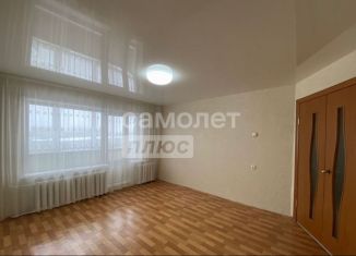 Продается 3-комнатная квартира, 57 м2, поселок Мирный, Садовая улица, 12