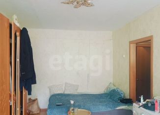 Продается 2-комнатная квартира, 42.3 м2, Златоуст, проспект имени Ю.А. Гагарина, 7-я линия, 3