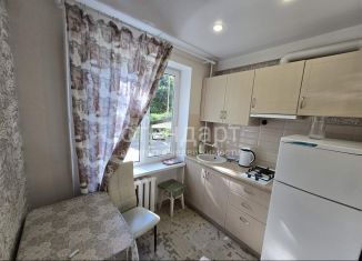 Сдам 2-комнатную квартиру, 43 м2, Ессентуки, улица Долина Роз, 13