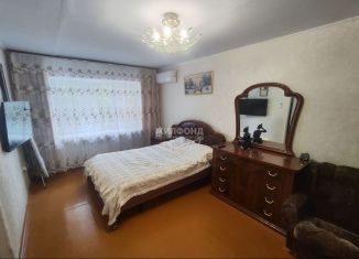 Сдам 1-ком. квартиру, 35 м2, Новосибирск, улица Сибиряков-Гвардейцев, 14, Кировский район