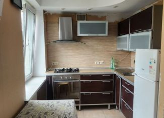 Сдается 3-комнатная квартира, 56 м2, Санкт-Петербург, улица Добровольцев, 40к2, метро Проспект Ветеранов