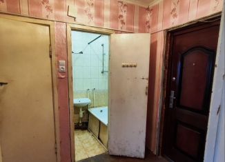 Продажа 1-ком. квартиры, 38 м2, Боровичи, улица Карла Либкнехта, 51