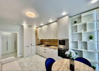Продаю 2-ком. квартиру, 70 м2, Нижний Новгород, улица Героя Советского Союза Аристархова, 7