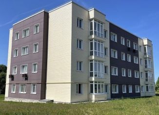 Продам 4-ком. квартиру, 117.5 м2, деревня Болтино, улица Баздырева, 2
