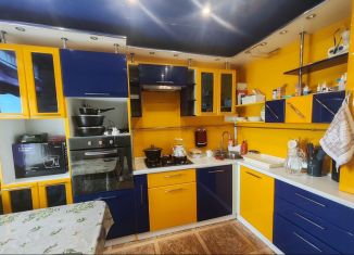 Продам трехкомнатную квартиру, 61.8 м2, Белорецк, улица С. Кирова, 68