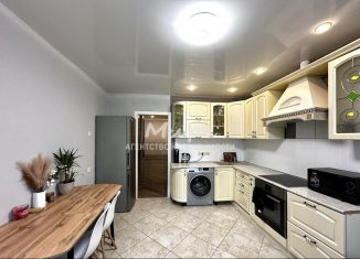 Продам двухкомнатную квартиру, 64 м2, Москва, ЮВАО, улица Лавриненко, 3