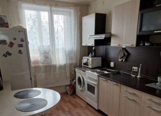 Сдаю 1-ком. квартиру, 45 м2, Екатеринбург, Ухтомская улица, 41, Верх-Исетский район