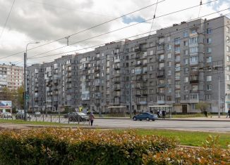 Продаю 3-ком. квартиру, 59.3 м2, Санкт-Петербург, проспект Ветеранов, 158, Красносельский район