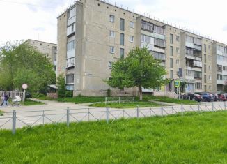 Продается 2-комнатная квартира, 49.4 м2, Сысерть, улица Орджоникидзе, 31