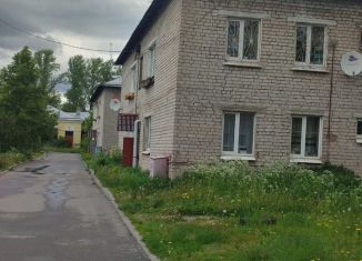 Сдается 2-ком. квартира, 38 м2, городской посёлок Ульяновка, улица Щербакова, 5