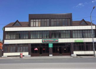 Продажа торговой площади, 605 м2, Грозный, Байсангуровский район, улица Сайханова, 222