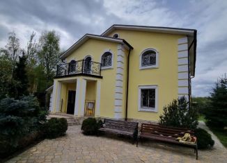 Продам коттедж, 240 м2, деревня Грибки, Виноградная улица, 38