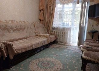 Продаю 2-комнатную квартиру, 45.5 м2, Карачаевск, улица Ленина, 30