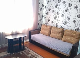Продаю 2-комнатную квартиру, 32.9 м2, поселок городского типа Рудничный, улица Ушакова