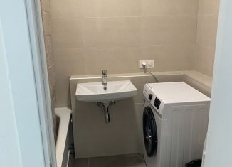 Сдается в аренду 2-ком. квартира, 35 м2, Люберцы, улица Камова, 1к1, ЖК Люберцы 2020