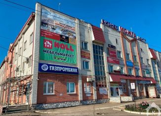 Торговая площадь на продажу, 53.2 м2, Можга, улица Наговицына, 86
