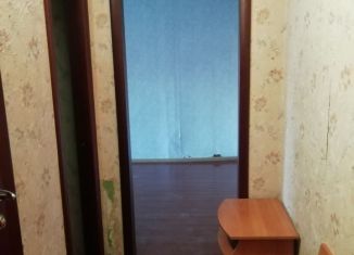 Сдаю 2-ком. квартиру, 42 м2, Каменск-Уральский, проспект Победы, 15