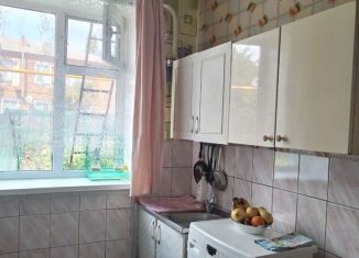 Продается трехкомнатная квартира, 43.4 м2, Миллерово, Заводская улица, 7