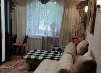 Продается трехкомнатная квартира, 65 м2, посёлок Ильинский, улица Мира, 3