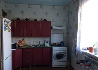 Продажа трехкомнатной квартиры, 78 м2, село Кинель-Черкассы, проспект 50 лет Октября