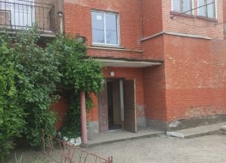 Продается 4-комнатная квартира, 54 м2, село Чернокозово, улица Дзержинского, 5