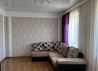 Продается двухкомнатная квартира, 68 м2, Каспийск, Октябрьская улица, 8