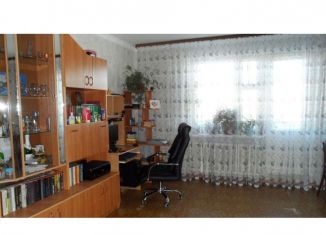 Трехкомнатная квартира на продажу, 68.1 м2, поселок городского типа Ясногорск, микрорайон Луговой, 1