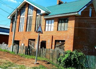 Продам дом, 500 м2, поселок городского типа Кугеси
