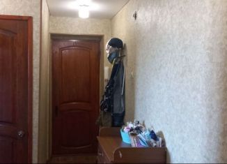 Продажа трехкомнатной квартиры, 67 м2, Новотроицк, Советская улица, 154