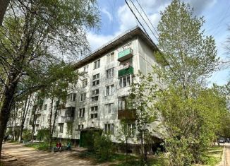 Продается двухкомнатная квартира, 42.8 м2, рабочий посёлок Большие Вязёмы, улица Городок-17, 18