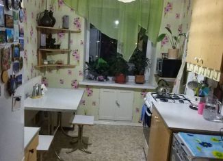 Продаю 2-комнатную квартиру, 50.4 м2, Карталы, улица Жданова, 3