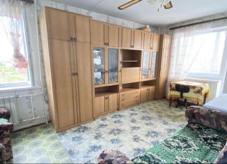Продам четырехкомнатную квартиру, 69.5 м2, Туринск, Загородная улица, 34