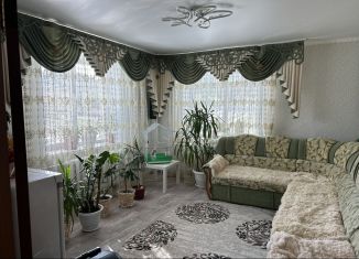 Продаю трехкомнатную квартиру, 86 м2, Белорецк, улица М. Гафури, 32